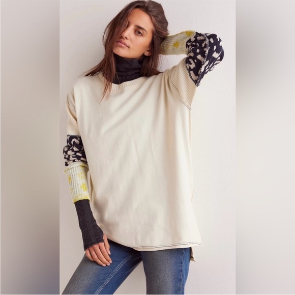 Free People Tops - FREE PEOPLE WE THE FREE TIGER STYLE CUFF LONG SLEEVE